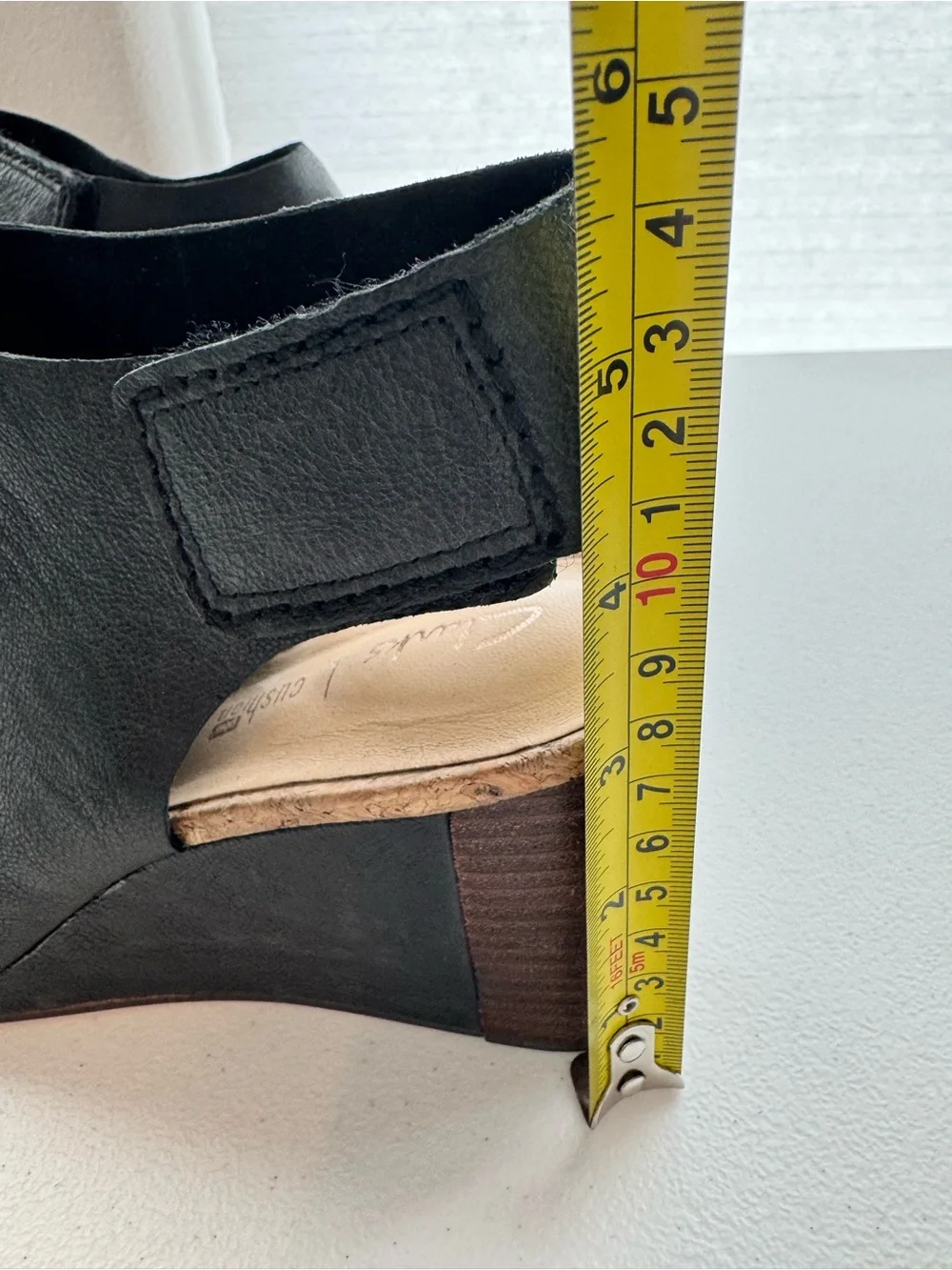 Clarks Black Leather Peep Toe Cork Wedge Sandals Women’s Size 7
